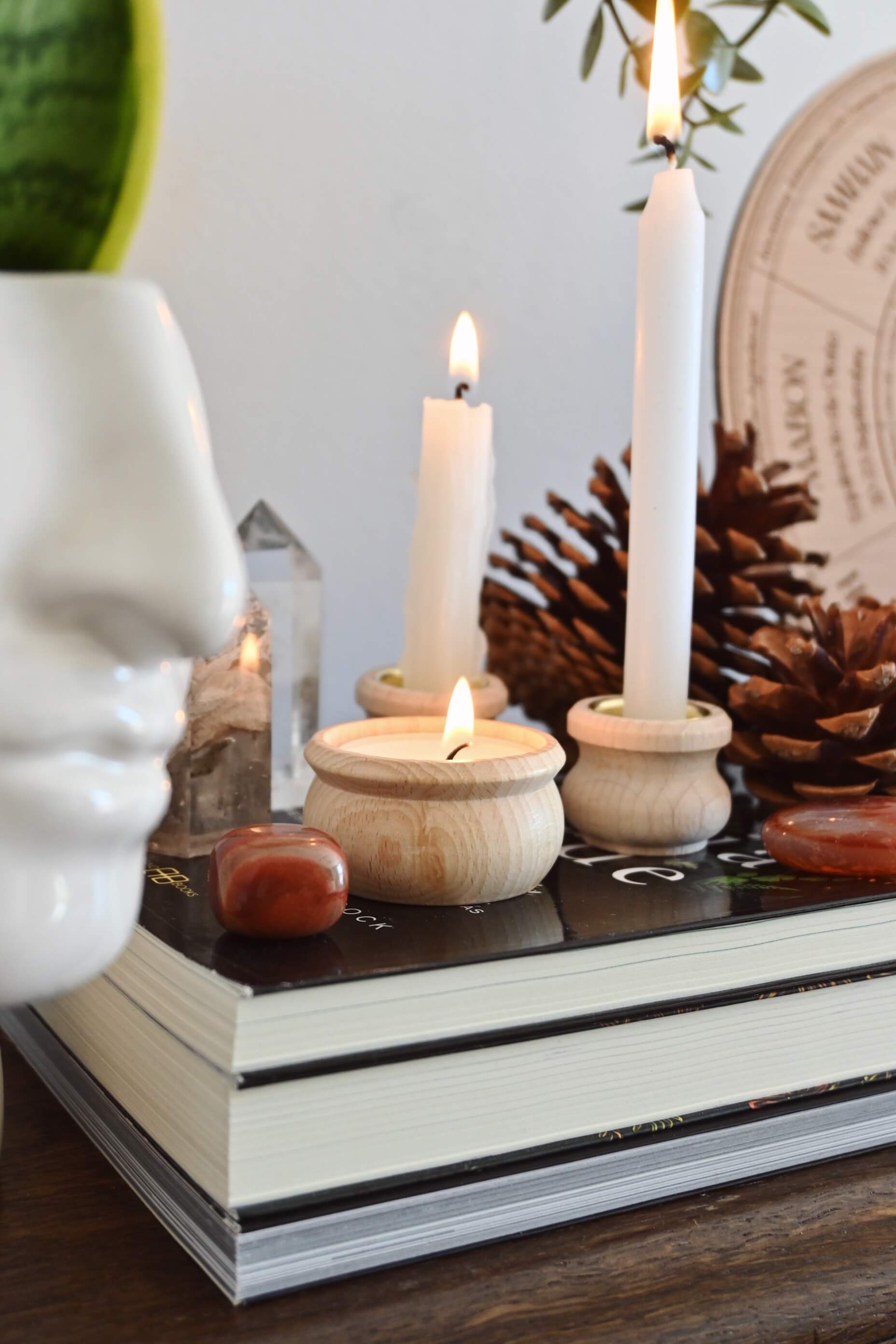 Portavelas torneado de madera