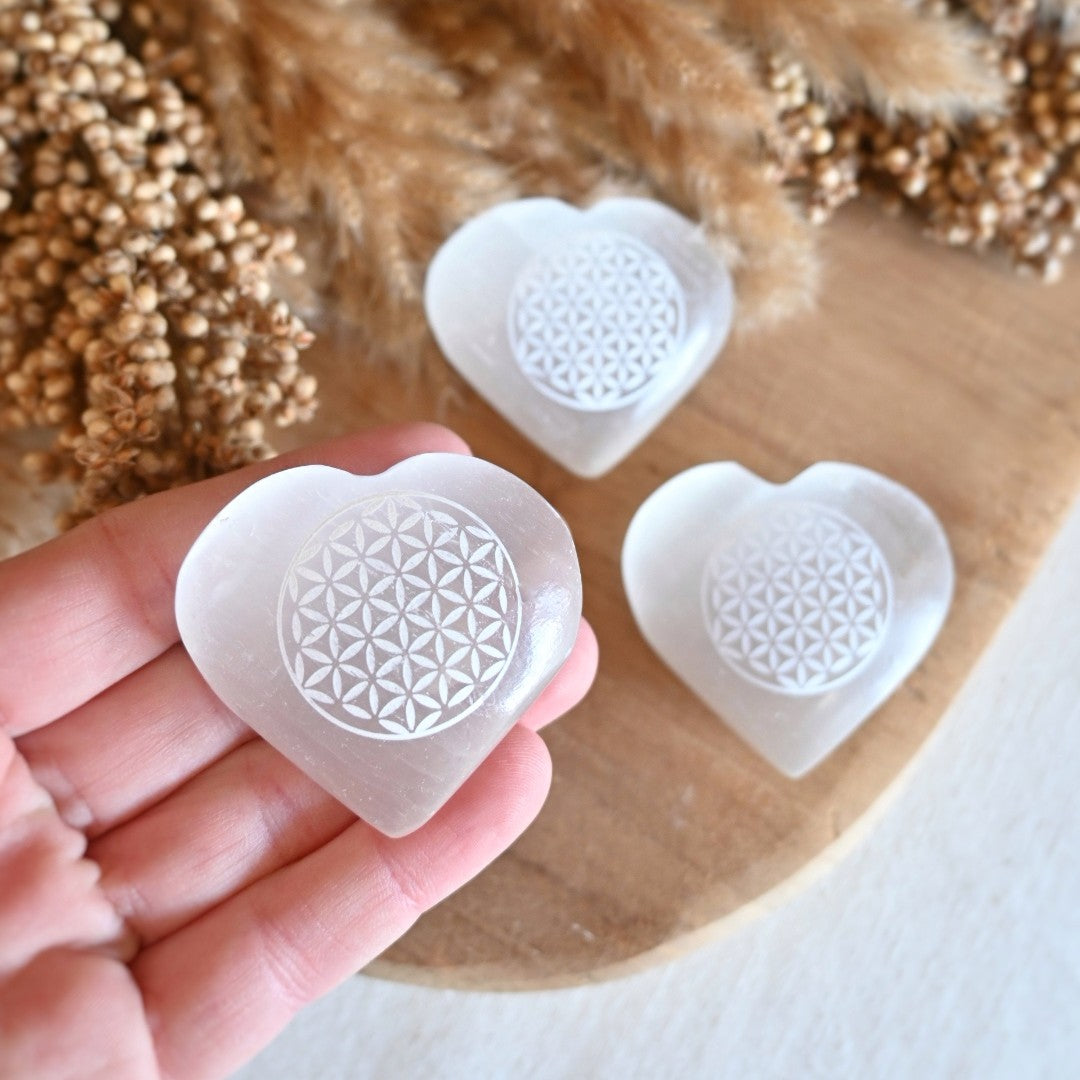 Corazón de Selenita con Flor de la Vida - Purificación y armonía