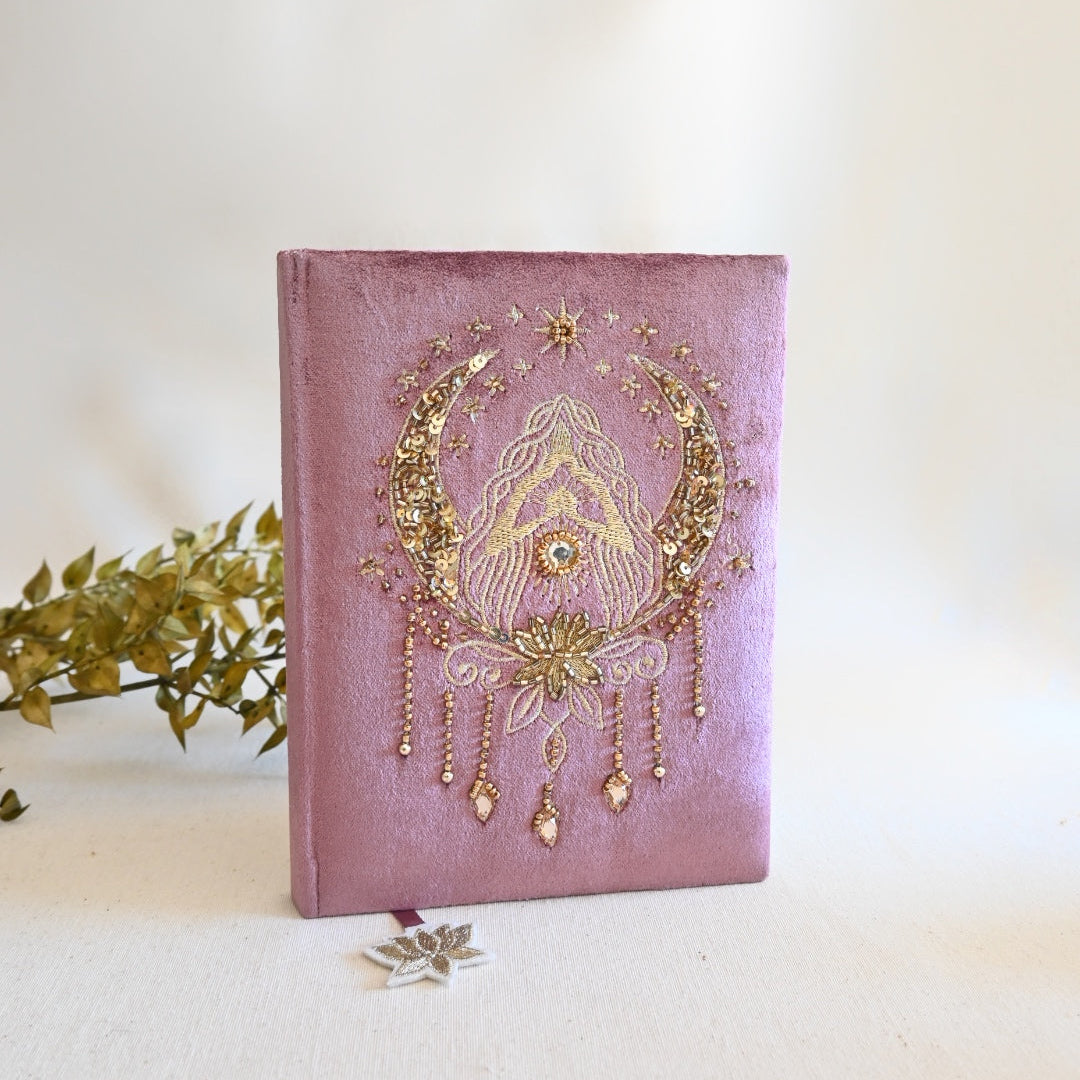 Libreta Diosa de terciopelo