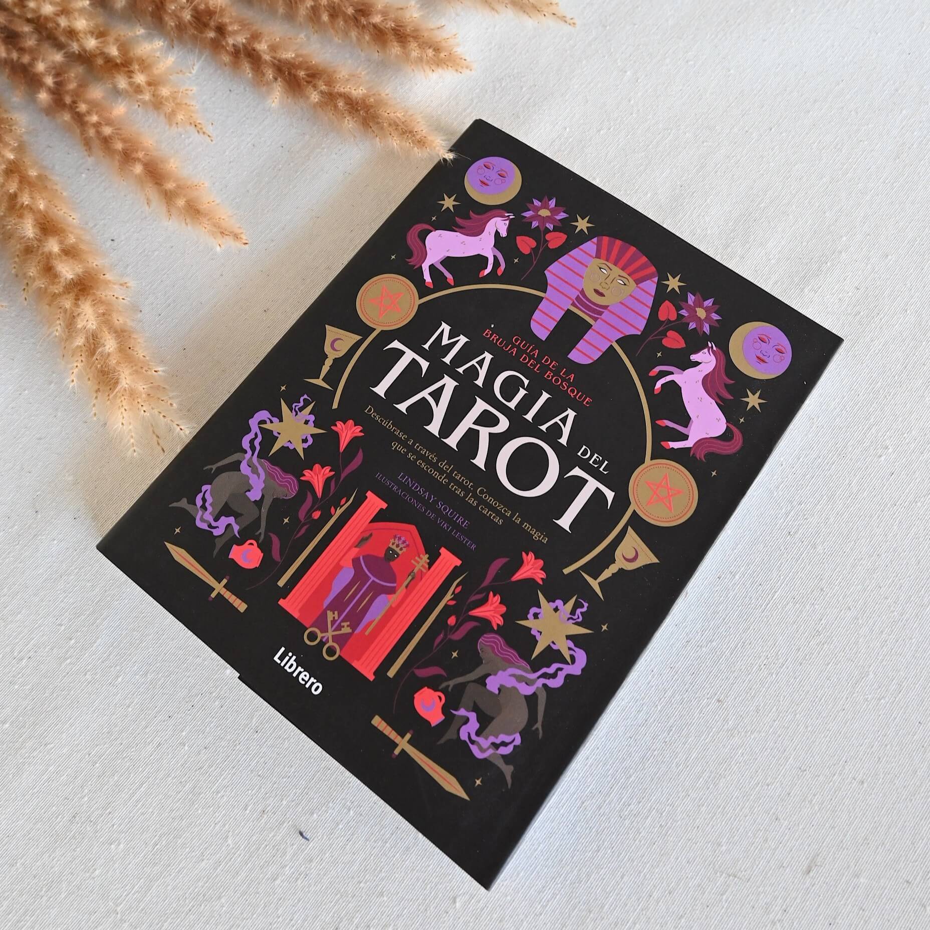 Guía de la bruja del bosque, Magia del tarot