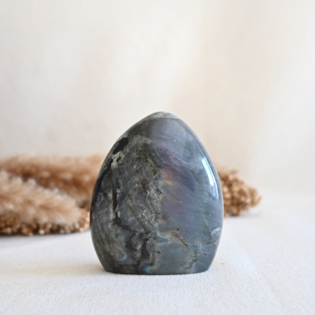 Labradorita - Protección y intuición