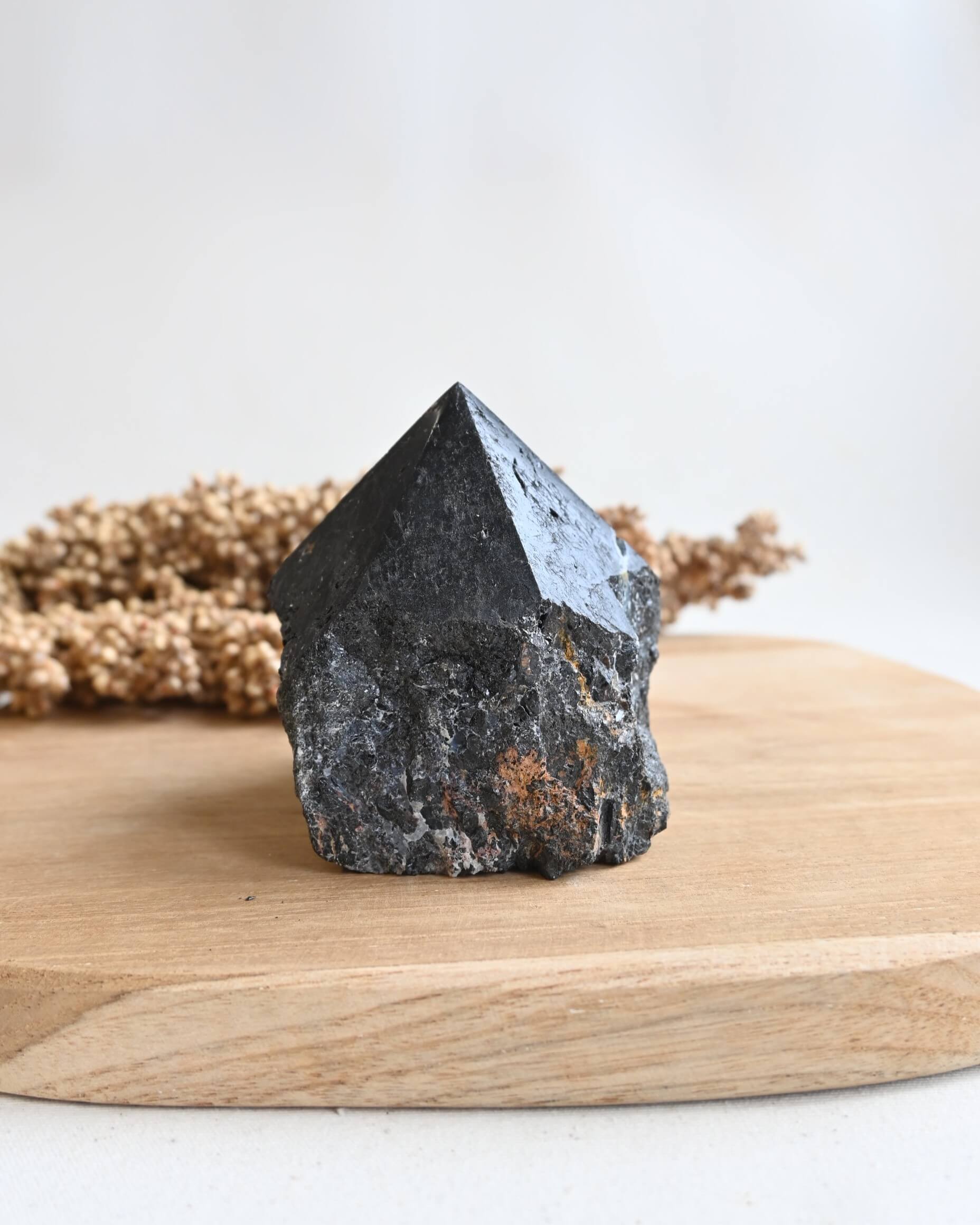 Punta semipulida de turmalina | Protección y estabilidad