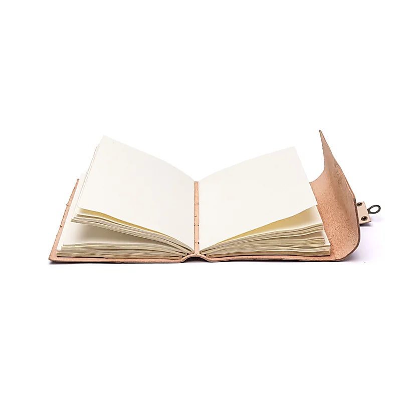 Libreta dríada con funda de cuero vegano
