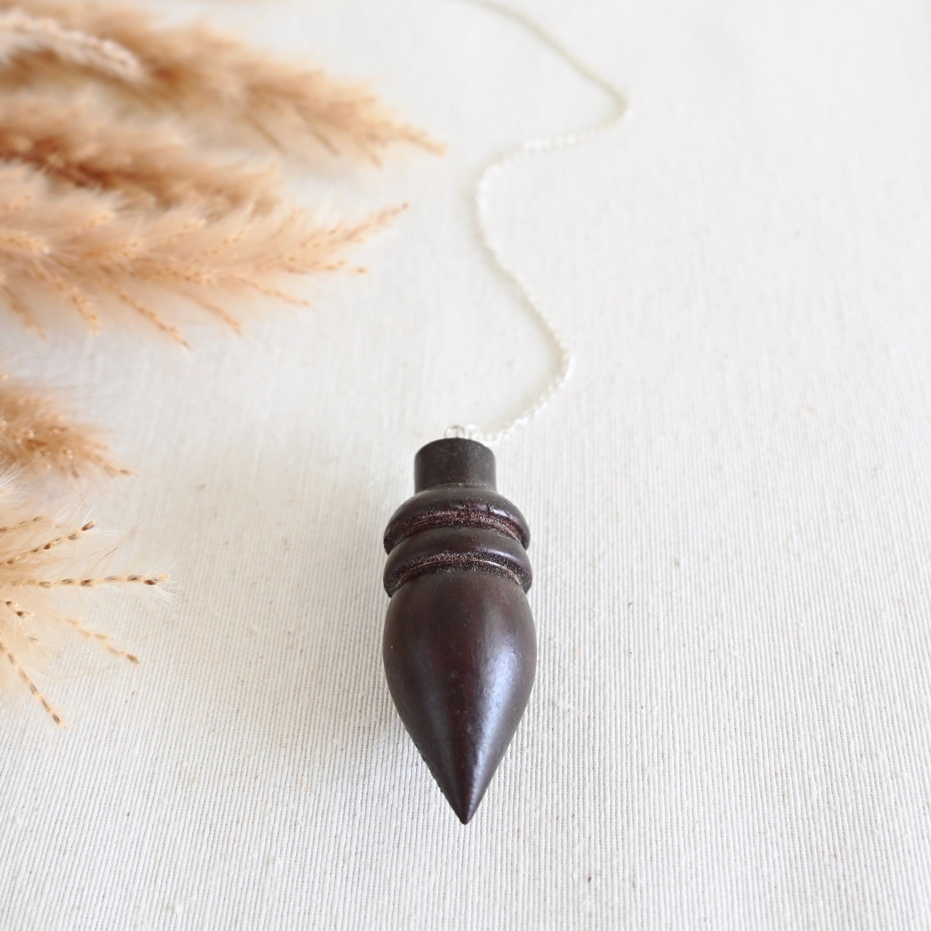 Péndulo Karnak de madera - Precisión & Sensibilidad Energética