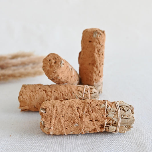 Atado de Salvia Blanca con Canela – Limpieza, Protección & abundancia