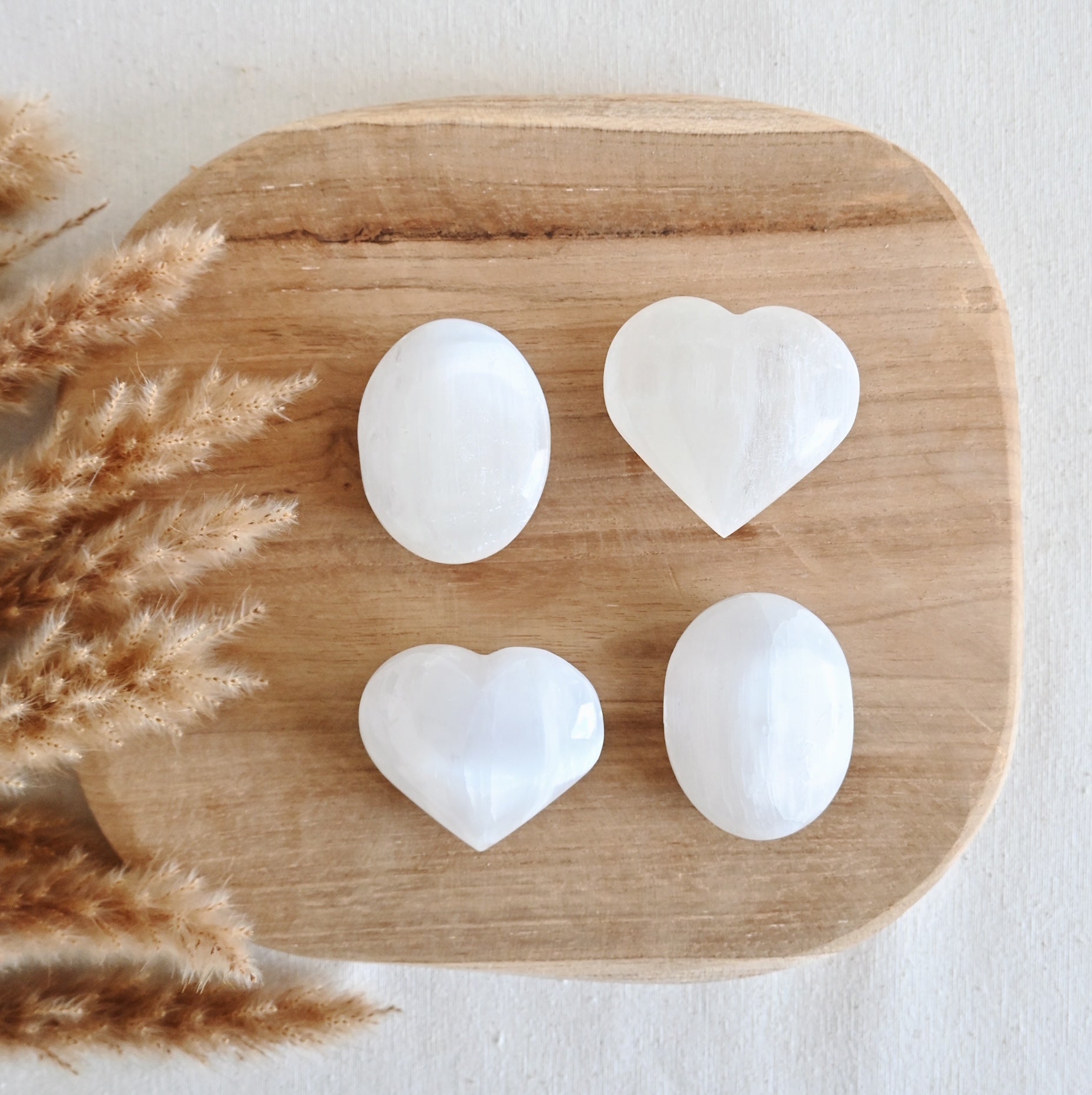 Selenita “Jabón” – Purificación & alta vibración