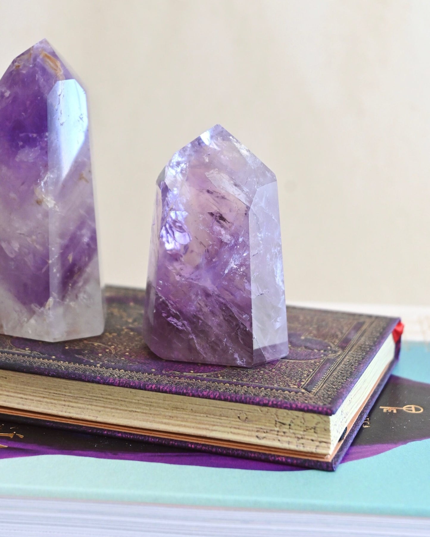 Punta de amatista FANTON - Integración, claridad & Sabiduría Interna