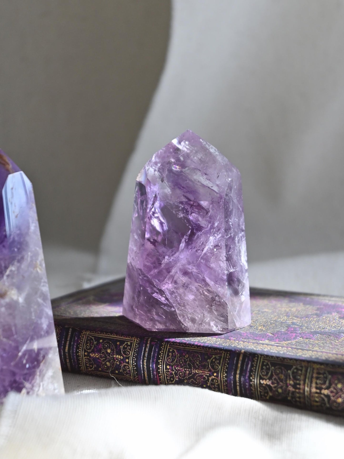 Punta de amatista FANTON - Integración, claridad & Sabiduría Interna