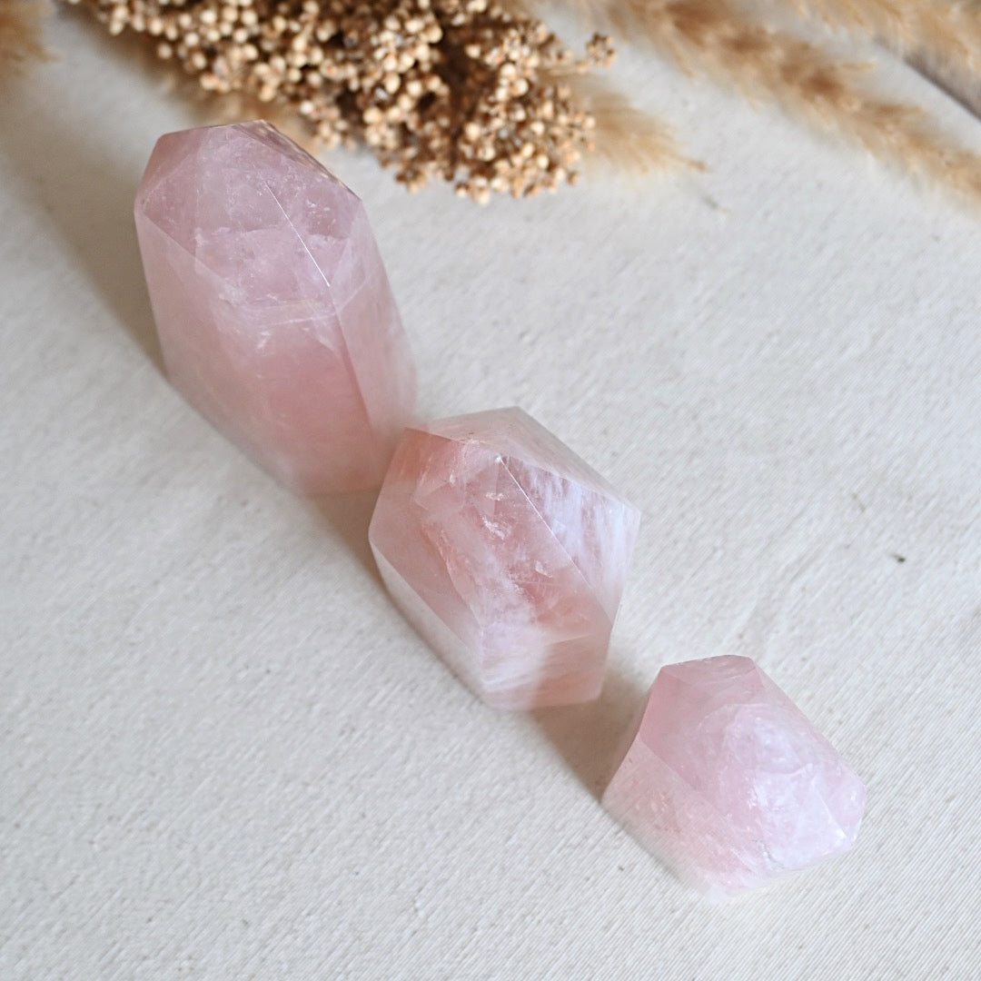 Puntas grandes de Cuarzo Rosa - Calidad extra | Amor propio y Sanación del Corazón