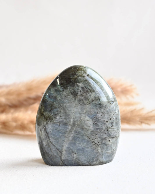 Labradorita - Protección, intuición & belleza energética