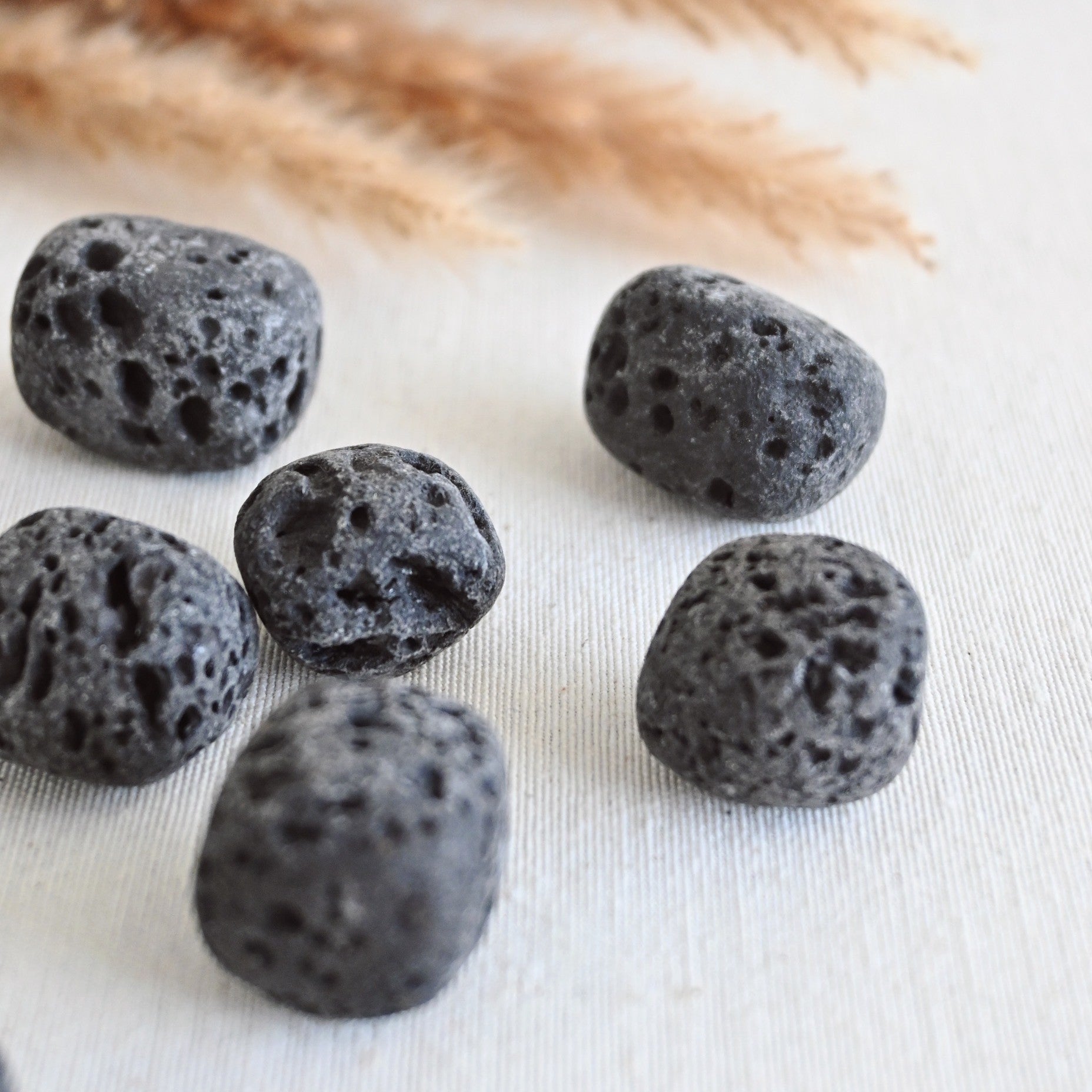 Roca de lava - Gran fuerza interior, enraizamiento & energía