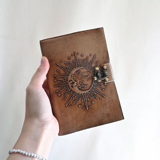 Libreta Sol & Luna con funda de cuero vegano
