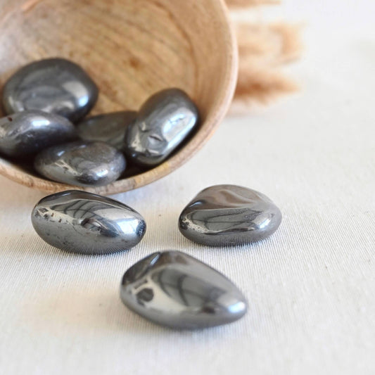 Hematite – Enraizamiento, Fuerza metálica & Protección