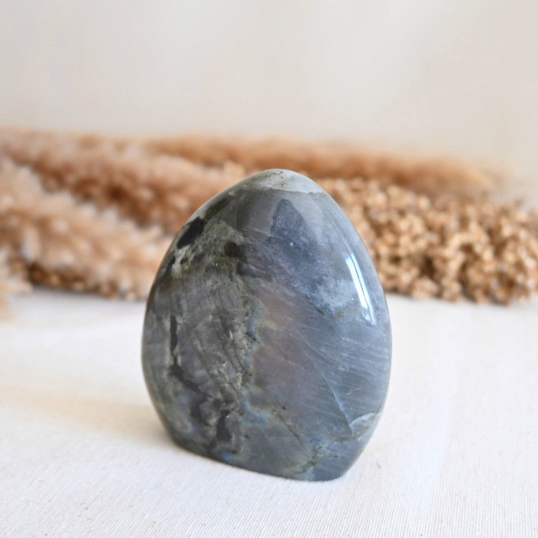 Labradorita - Protección y intuición