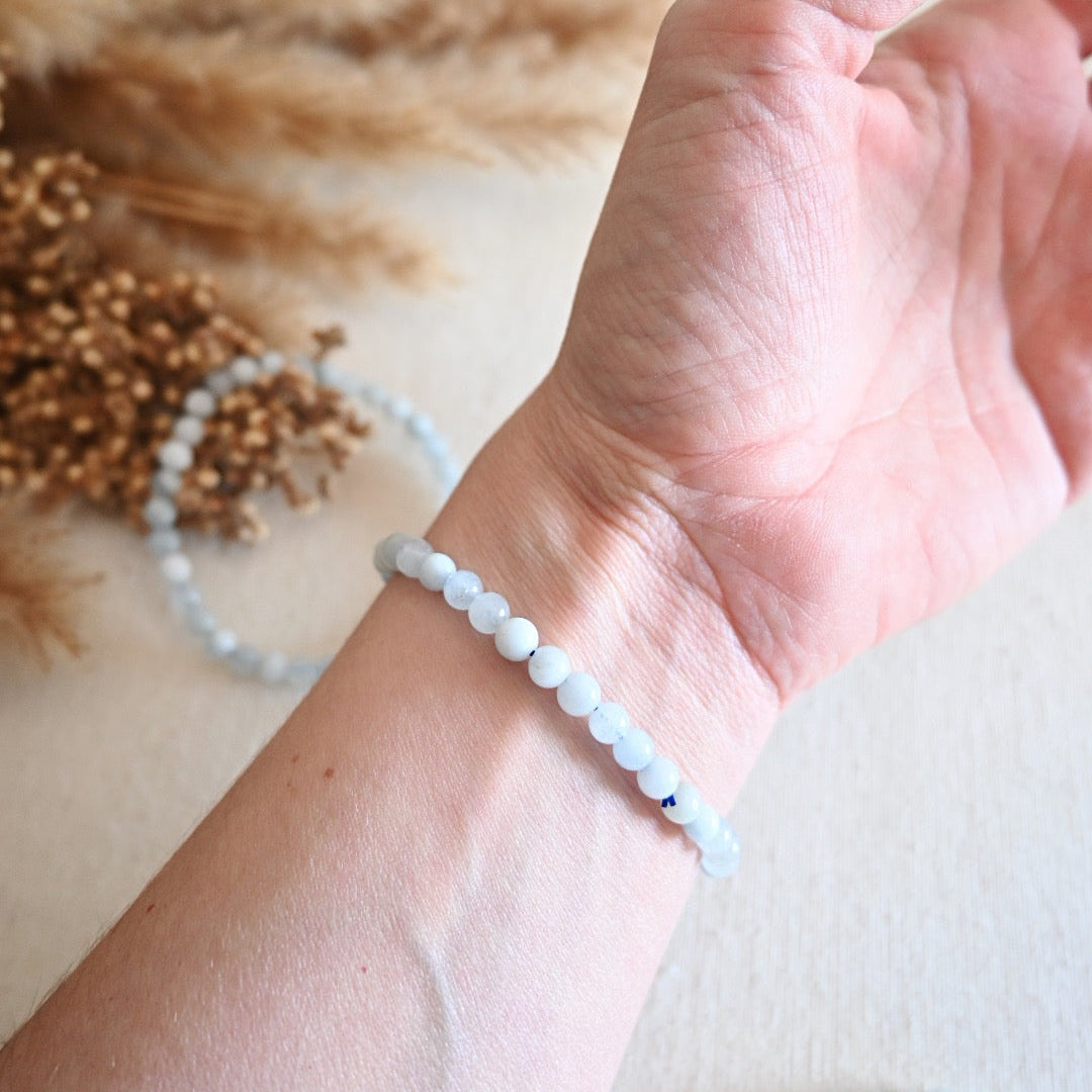 Pulsera aguamarina - Tranquilidad, claridad mental y expresión sincera